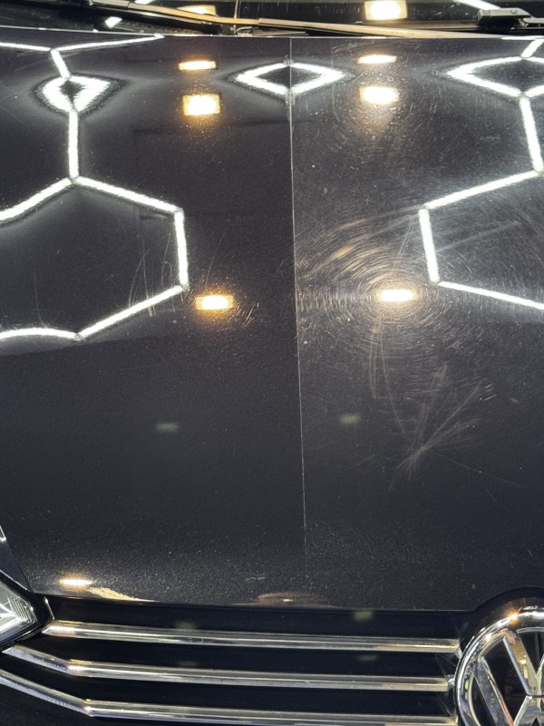 remise en état pour la vente d’une Volkswagen Golf, car staging (polissage, lustrage, nettoyage intérieur) à Aix en Provence près de bouc bel air et Cabriès Calas 